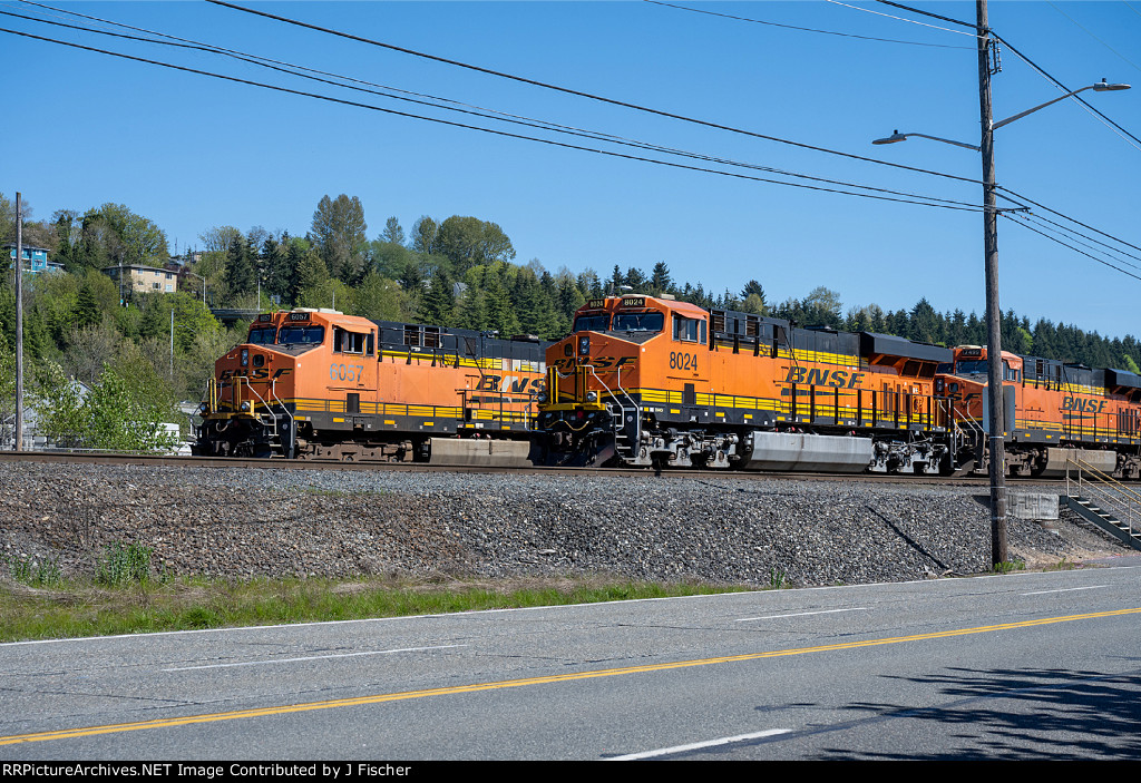 BNSF 8024